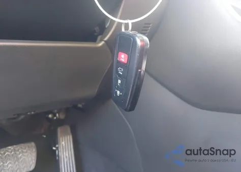 2022 Toyota Rav4 Xle z USA, uszkodzony, nr VIN 2T3W1RFV2NC207492